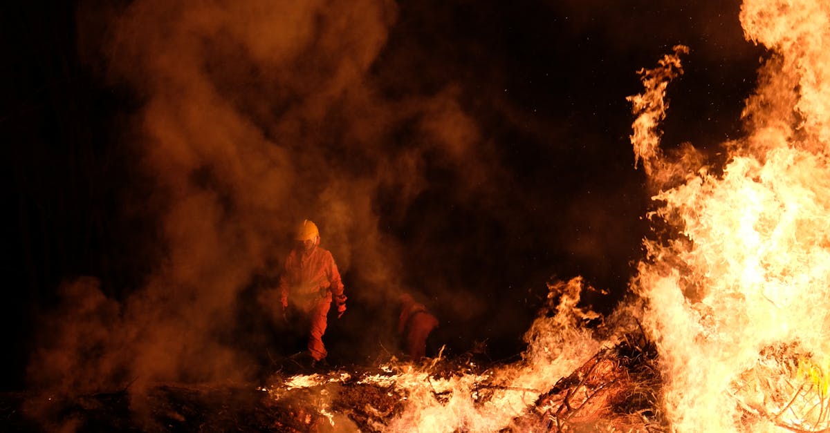 Incendiu devastator la Sebeș: pompierii intervin pentru a stinge flăcările