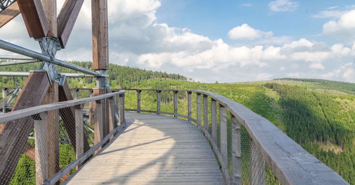 Finalizarea punctului de belvedere Skywalk de pe Rarău aduce noi atracții turistice