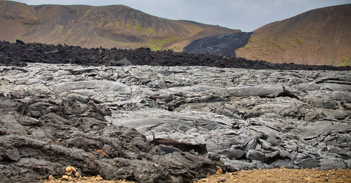 Atenție la călătoriile în Islanda: erupție vulcanică în Peninsula Reykjanes