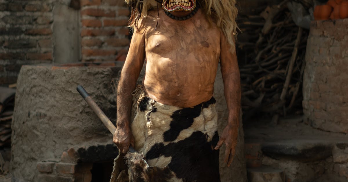 Atelier gratuit de cusut costume tradiționale la Centrul de Cultură Bihor
