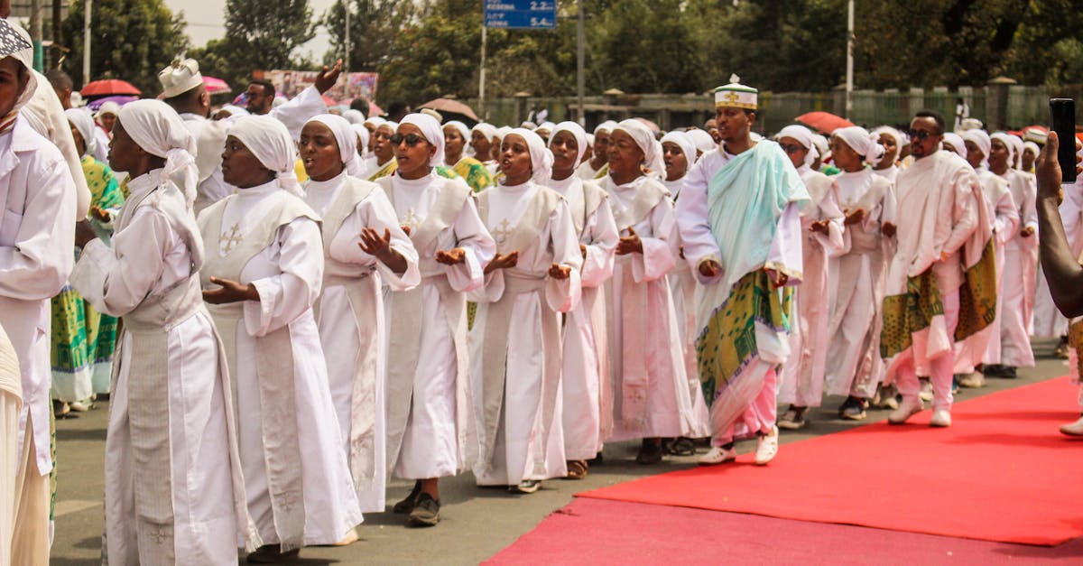 Fălticeni: procesiune religioasă cu moaștele Sfinților Epictet și Astion