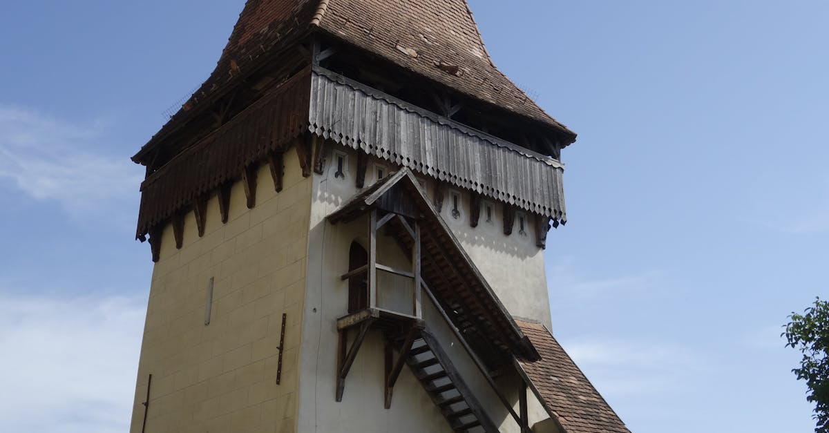 Explorând Mălâncrav: o drumeție regală și savori săsești