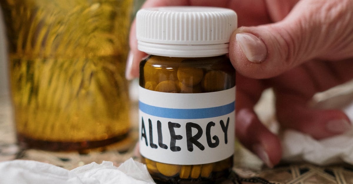 Cum să te protejezi de alergia la polen: ghid esențial pentru simptome și tratament