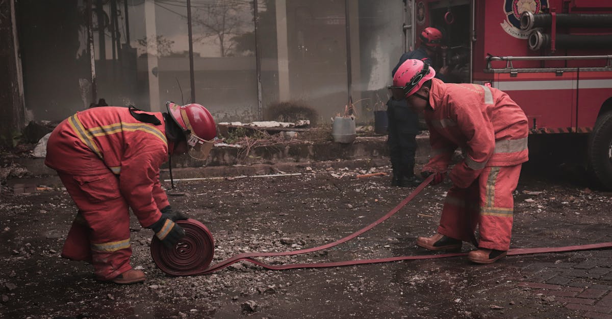 Tragedie pe mare: un feribot din Indonezia a luat foc, bilanț tragic