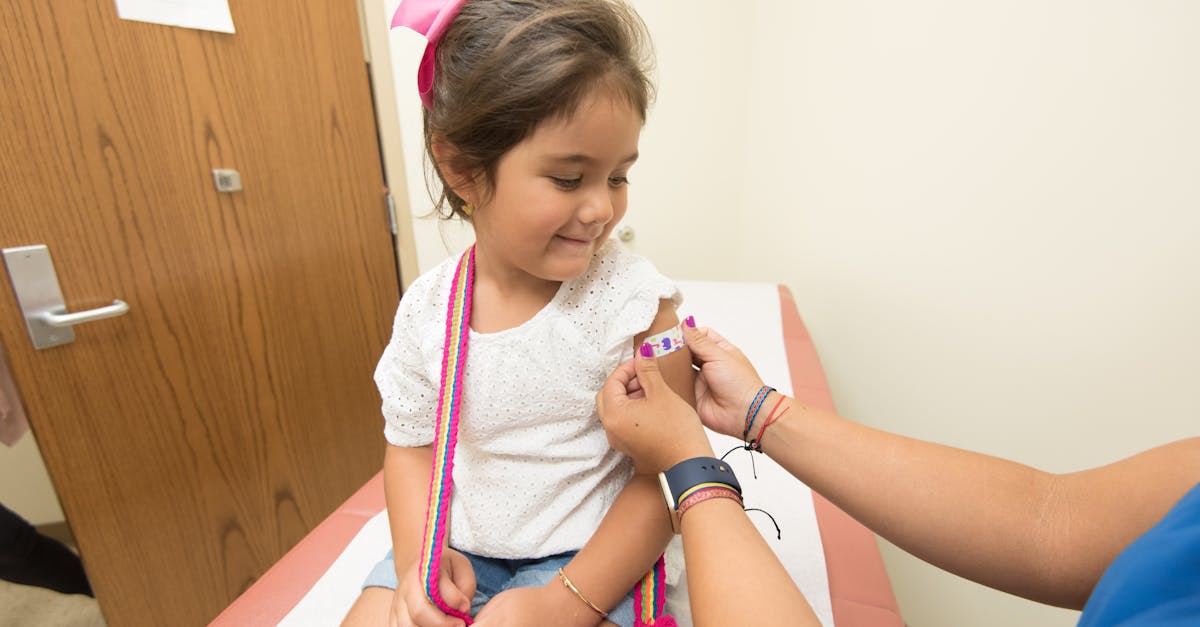 Ce trebuie să știe părinții despre vaccinuri și alergia la ou
