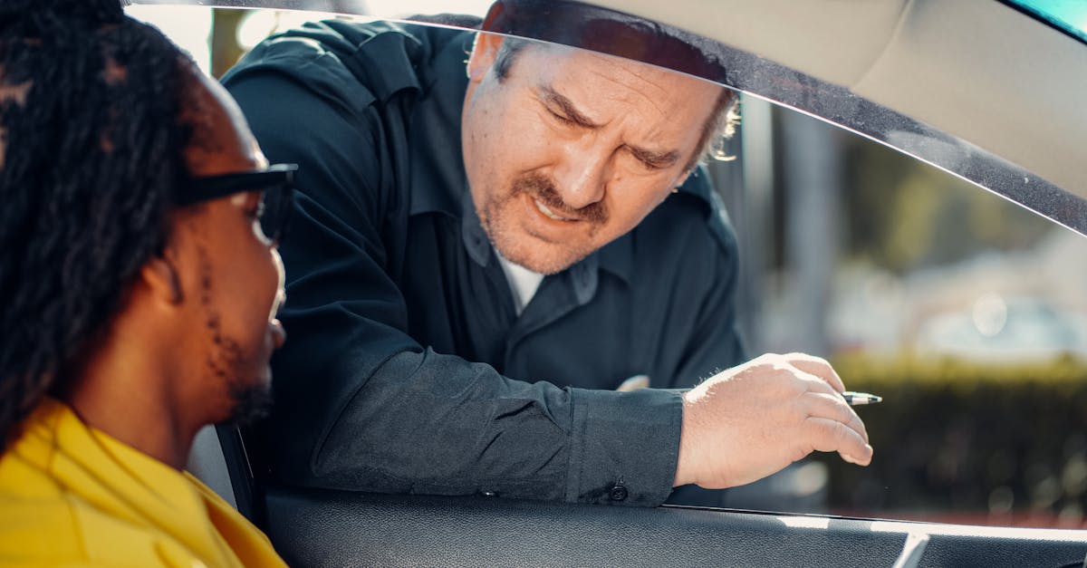 Tânăr din Deleni, reținut după furarea unei mașini și conducerea fără permis
