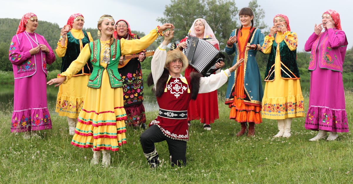 Festivalul de folk Vama de la Munte revine în acest weekend cu nume mari