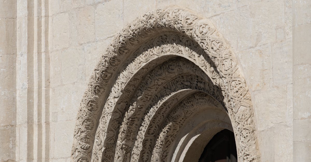 Descoperiri arheologice la Castelul Teleki: fragmente ceramice din epoca fierului