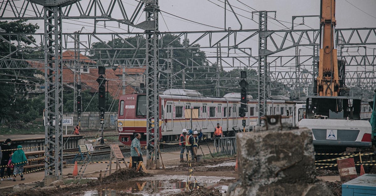 Proiectul de modernizare a căii ferate Brașov-Sighișoara avansează rapid
