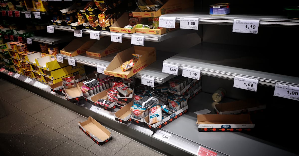 Ce poți cumpăra cu un leu în magazinele din România