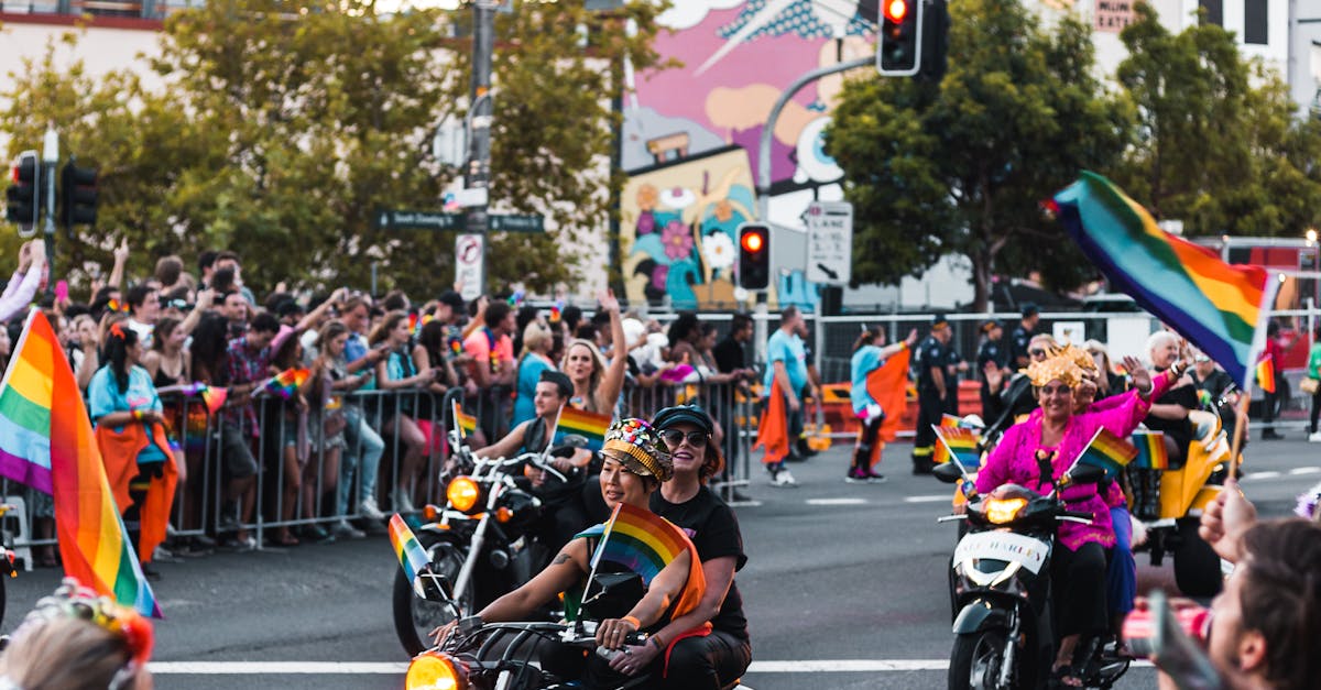Marșul Oradea Pride se încheie cu amenzi semnificative: detalii despre sancțiuni și reacții