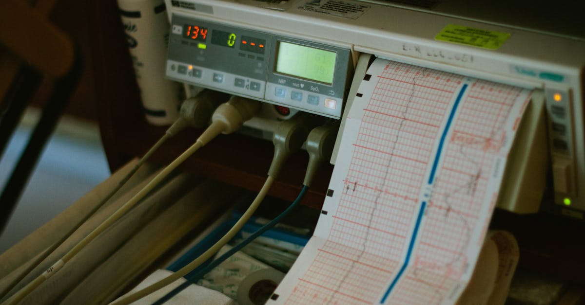 Inovație în cardiologie: Trei pacienți beneficiază de stimulatoare cardiace fără sonde la Spitalul Clinicco Brașov