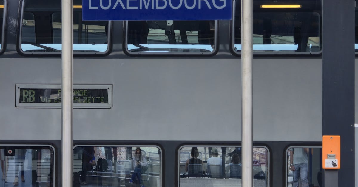 Incident pe ruta Oradea-Constanța: două vagoane desprinse din tren