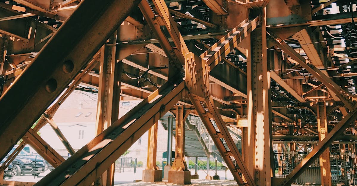 Noul pod din Câmpeni, structura metalică instalată cu o macara de 500 de tone