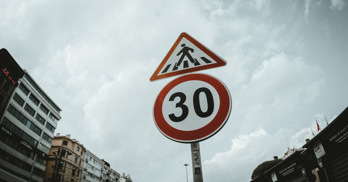 Limitatoare de viteză instalate pentru siguranța traficului în Hunedoara