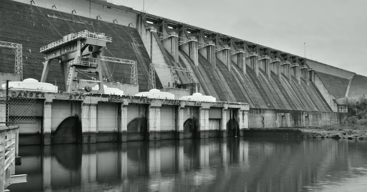 Lacul Vidraru intră în proces de golire controlată pentru modernizare
