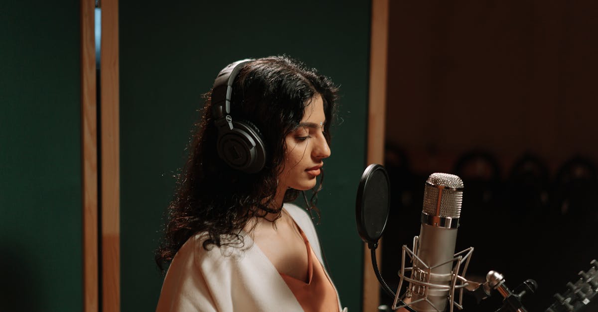 Alina Eremia lansează 'Tengo' – o experiență muzicală vibrantă și pasionantă