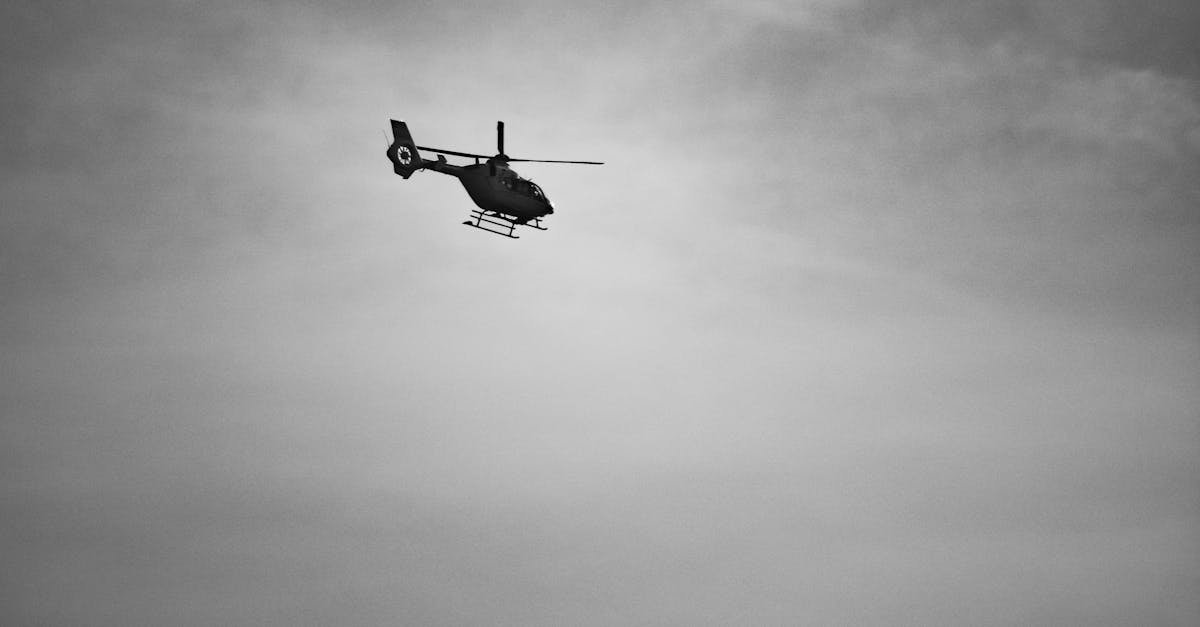 Români răniți în Bulgaria, transportați de urgență la București cu elicopterul Black Hawk
