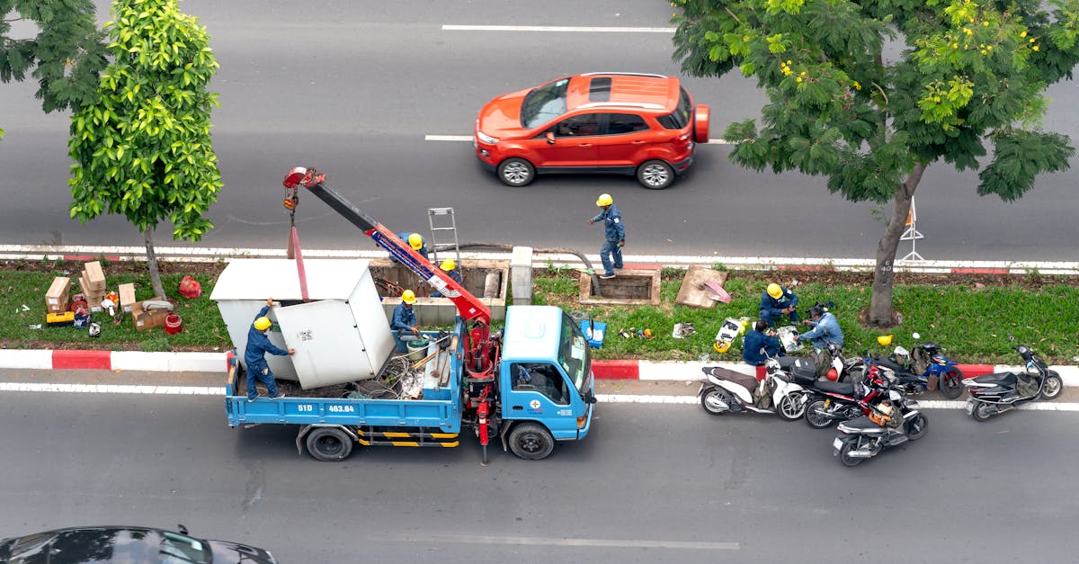 Accidente grave pe drumurile din România: camion răsturnat și tragedie pe motocicletă