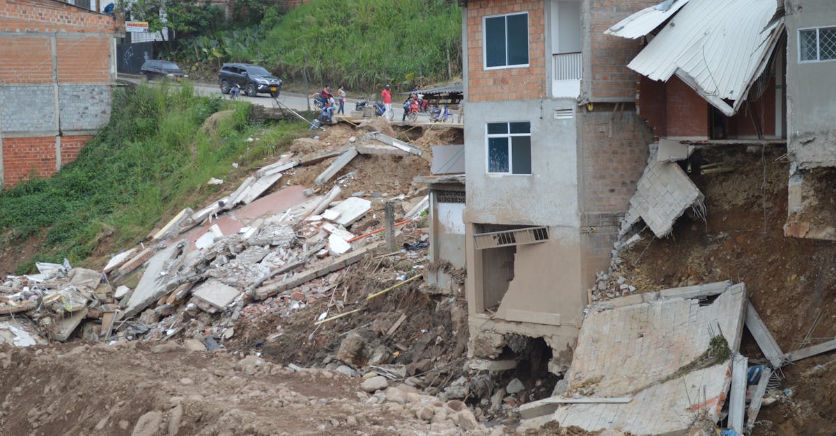 Primăria ia măsuri pentru siguranța locuitorilor din Coștiui în fața riscurilor geologice