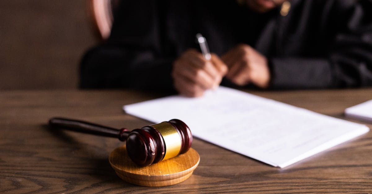 Judecătoare cu 25 de ani de experiență: realitățile dure ale profesiei în România