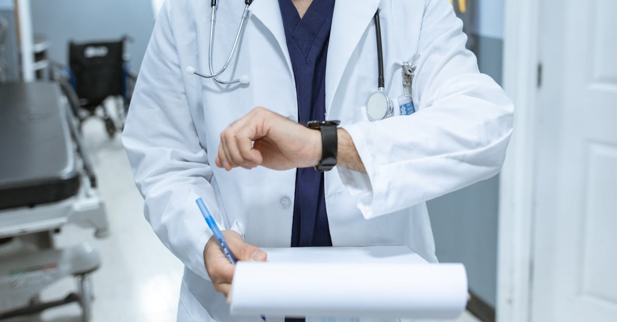 Ministrul Sănătății propune evaluarea performanței șefilor de secție din spitale