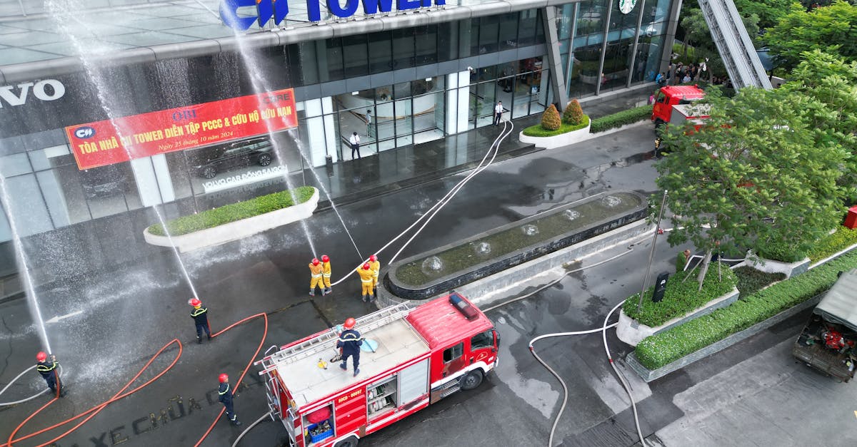 Incendiu la un vagon din Gara Plopeni: Zeci de călători evacuați în siguranță