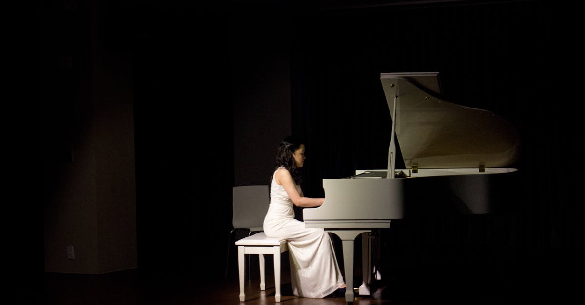 Muzica vieneză revine la Filarmonica Pitești cu Ioan Caruțiu