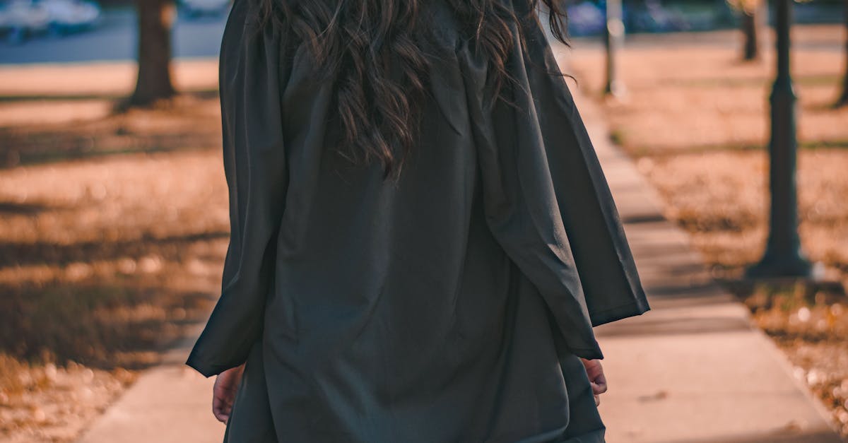 Raport alarmant: studenți chinezi încurajați să supravegheze colegii în Marea Britanie