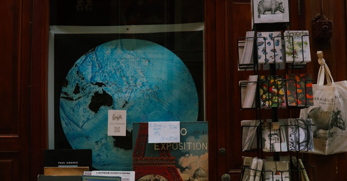 Craiova: Expoziție captivantă explorează legătura dintre literatură și film