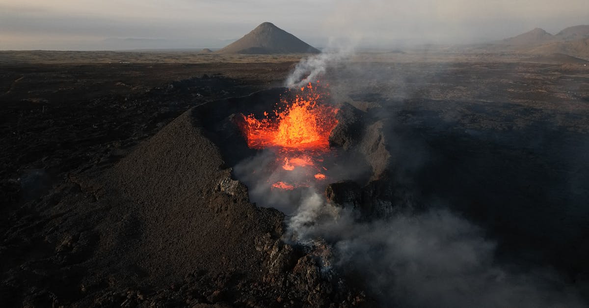 Erupția vulcanului din Islanda s-a încheiat, dar pericolele rămân