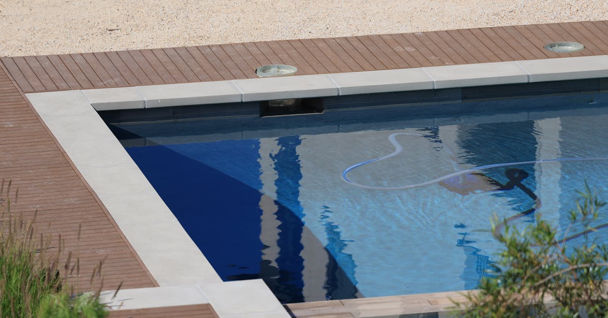 Pregătiți-vă piscina pentru o vară de neuitat
