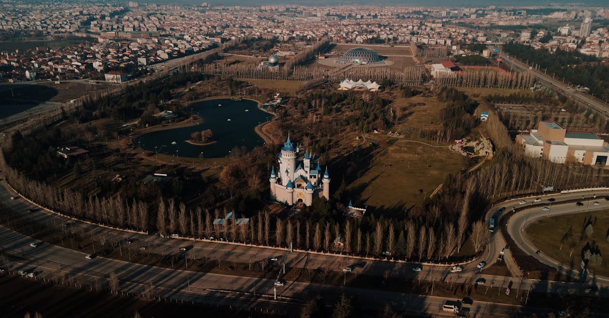 Codlea dă viață basmelor românești printr-un parc tematic inovator