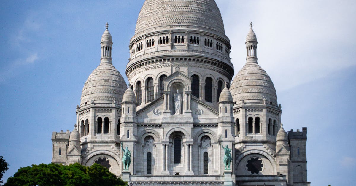 Locuitorii din Montmartre se plâng de aglomerația turistică