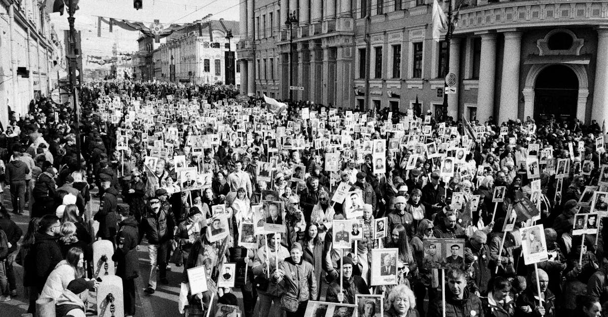 Protest în București în ziua doliului național pentru Ion Iliescu