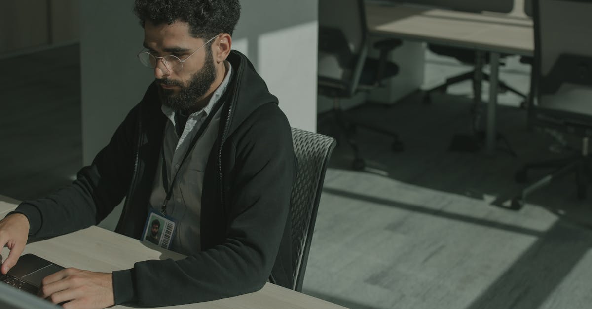 Un fost executiv Google avertizează: AI-ul amenință toate locurile de muncă, inclusiv pe cele de CEO