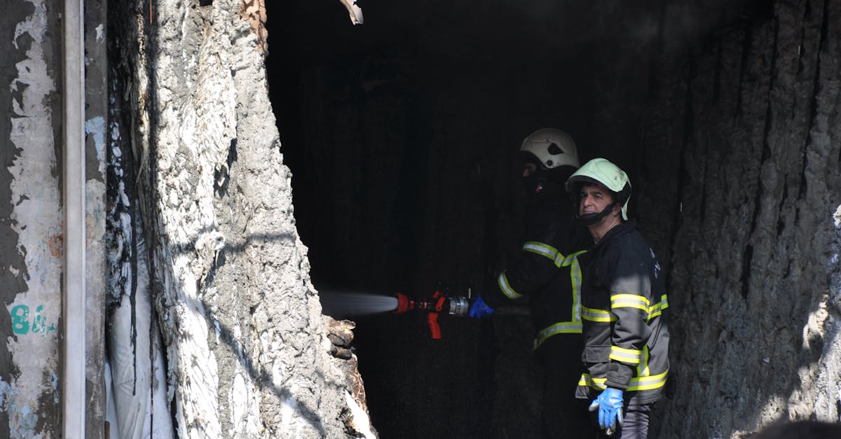 Incendiu devastator la fosta locație de petreceri a lui Radu Mazăre