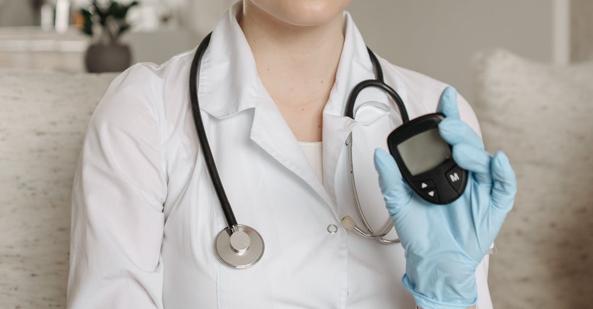 Pacienții cu boli cronice pot accesa direct medicii specialiști