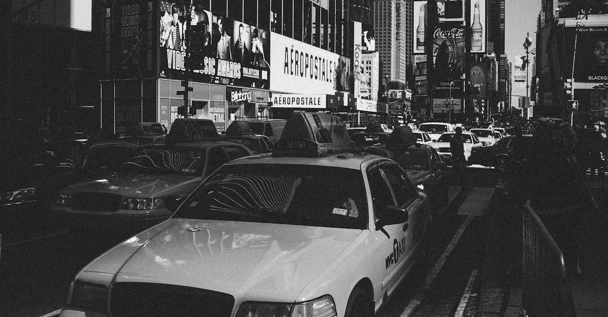 Atac armat în Times Square: un adolescent reținut după ce a rănit trei persoane