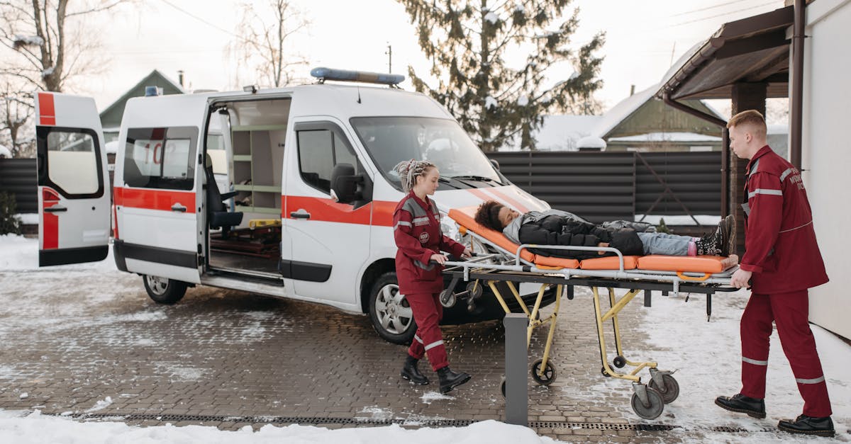 Accident de parapantă în Arieșeni: un bărbat rănit grav la picior