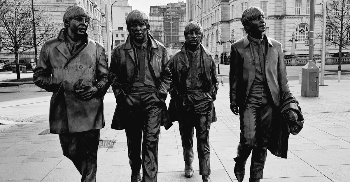 Expoziție de fotografii rare ale The Beatles, realizate de Paul McCartney, la Londra