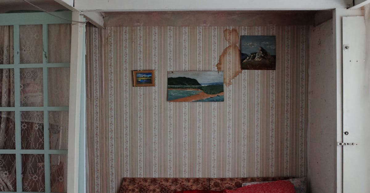 Apartament cu provocări în Cluj: chirie de 420 de euro pentru un spațiu mic și mobilă adaptată