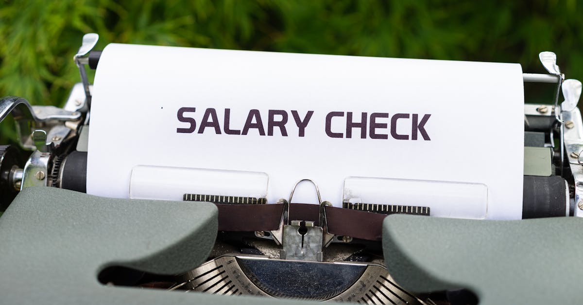 Salariile bugetarilor depășesc cu 31% media națională