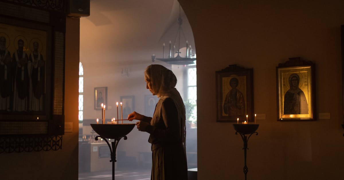 Programul Arhiepiscopului Tomisului cu ocazia praznicului Adormirii Maicii Domnului