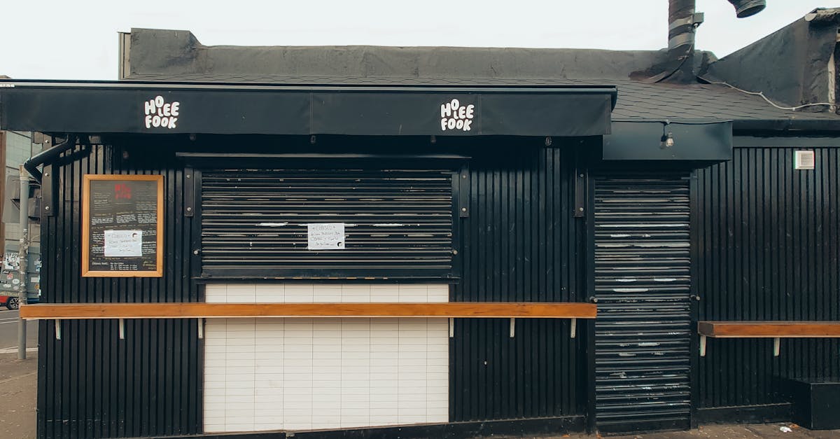 Athena Street Food închide locația din magazinul Brick din Constanța