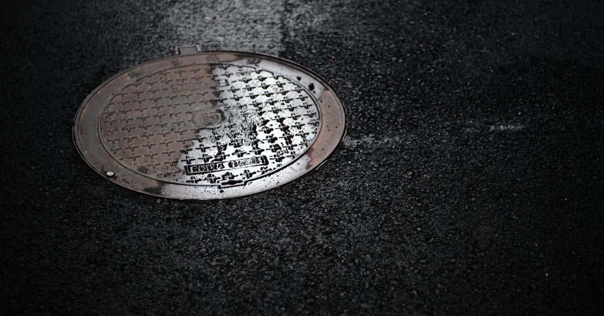 Probleme cu gura de canal pe strada Observatorului din Cluj-Napoca