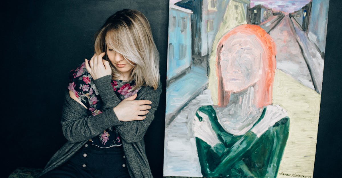 Expoziția de pictură „Sentimente” a Irinei Maria Moldovan, o călătorie în universul culorilor