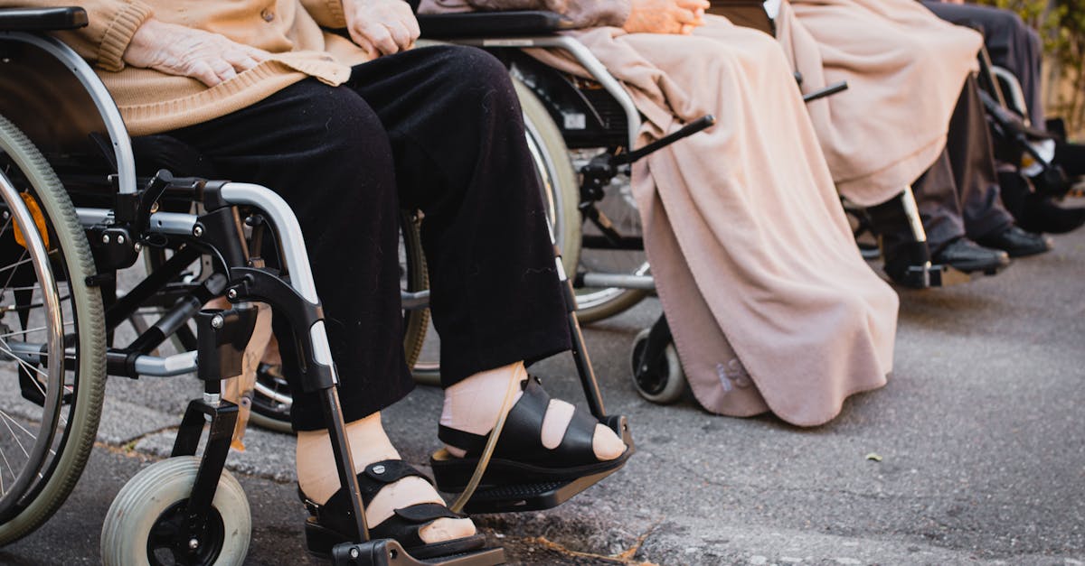 Clarificări esențiale pentru pensionarii cu handicap privind contribuția la sănătate