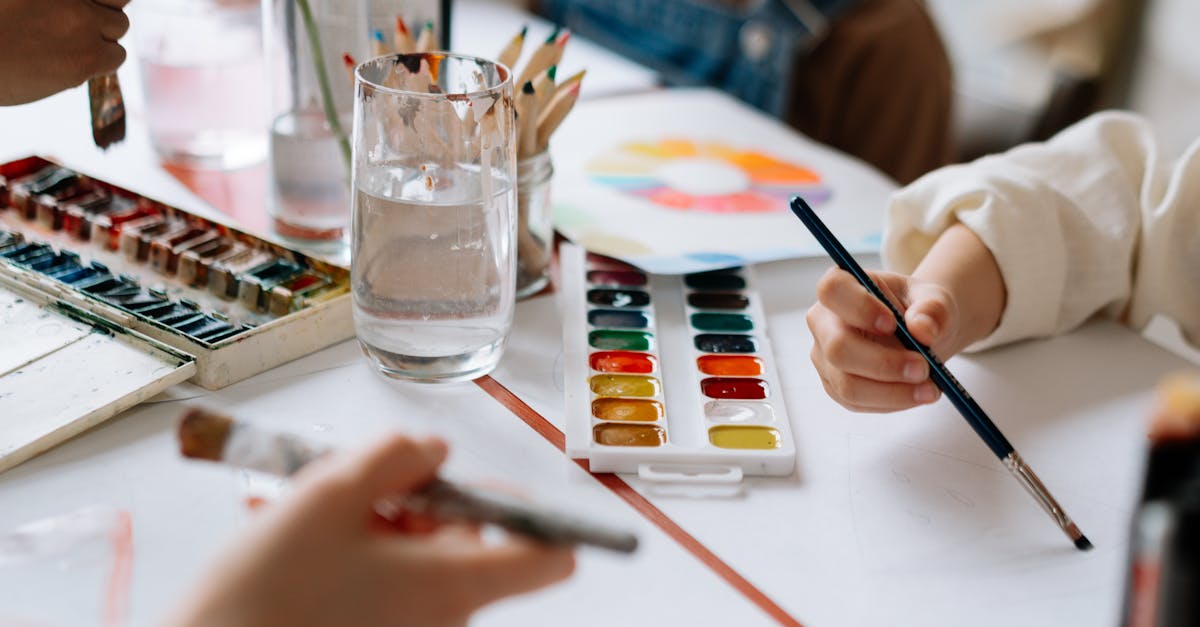 Ultima șansă pentru cardurile educaționale: folosiți-le până la 31 august!