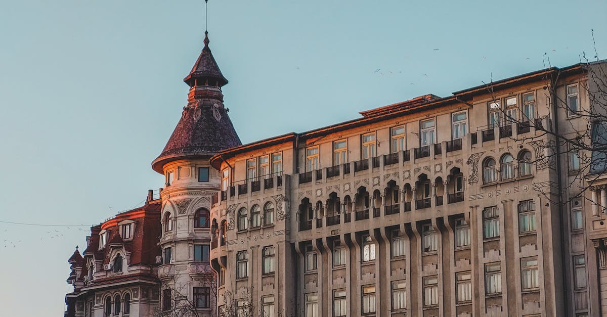 Descoperă istoria fascinantă a Palatului Romanit din București